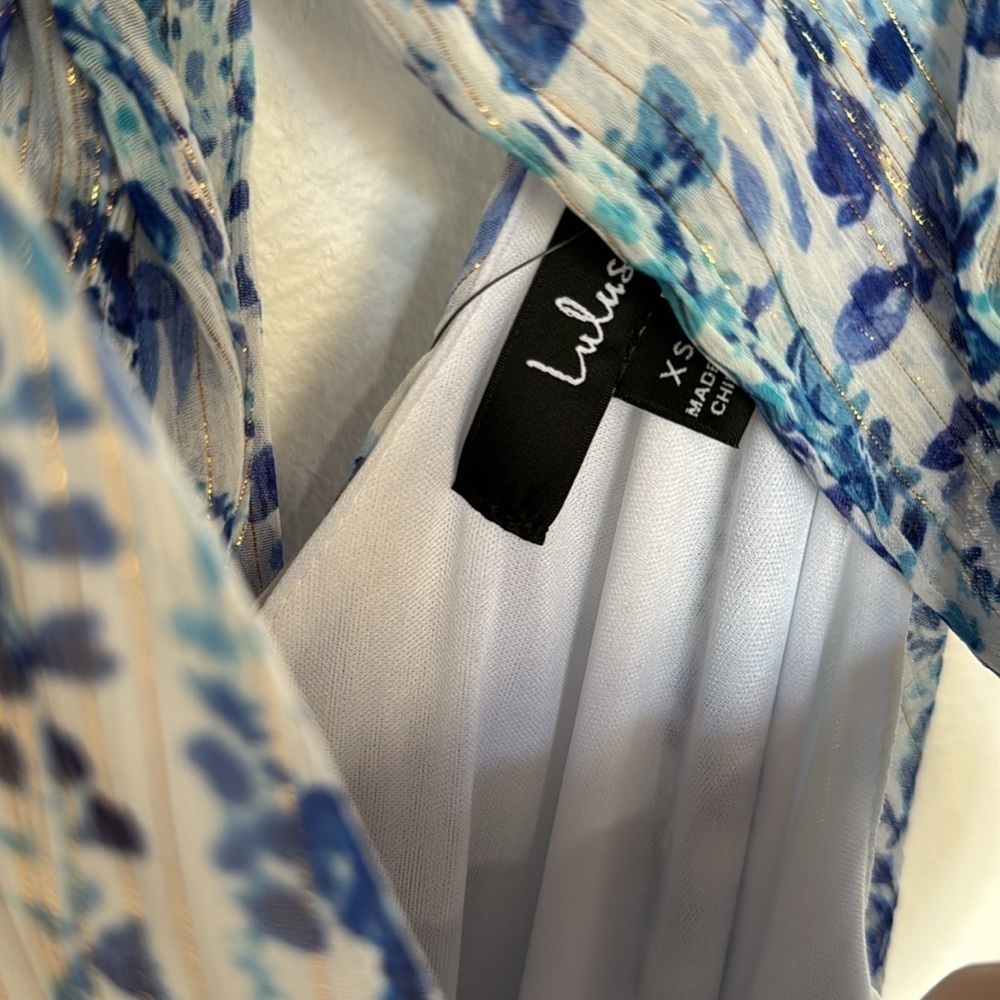 NWT Lulu’s Belle white floral maxi cutout dress - Picture 10 of 10